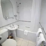 At Leeming Bar Hotel 3*