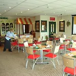 At Leeming Bar Hotel
